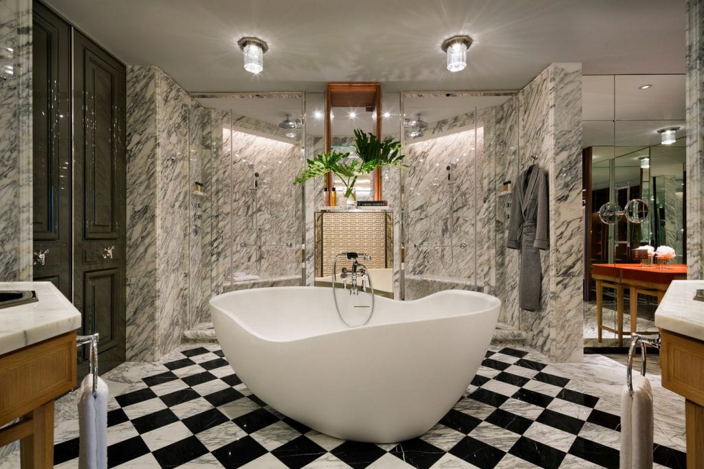 香港瑰麗酒店 Rosewood Hong Kong_guestroom-大理石浴室bathroom
