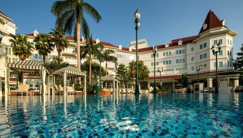 Staycation_酒店_Disney_迪士尼_swimming pool_泳池1